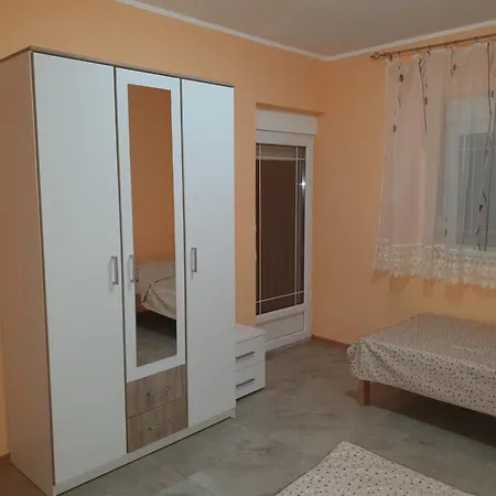 Beautifull S3 At Place Apartment